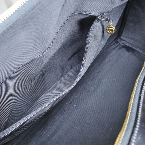 Chanel Timeless Black Patent Boston Travel Duffle Bag Weekender 24kGold Hardware - Picture 13 of 13